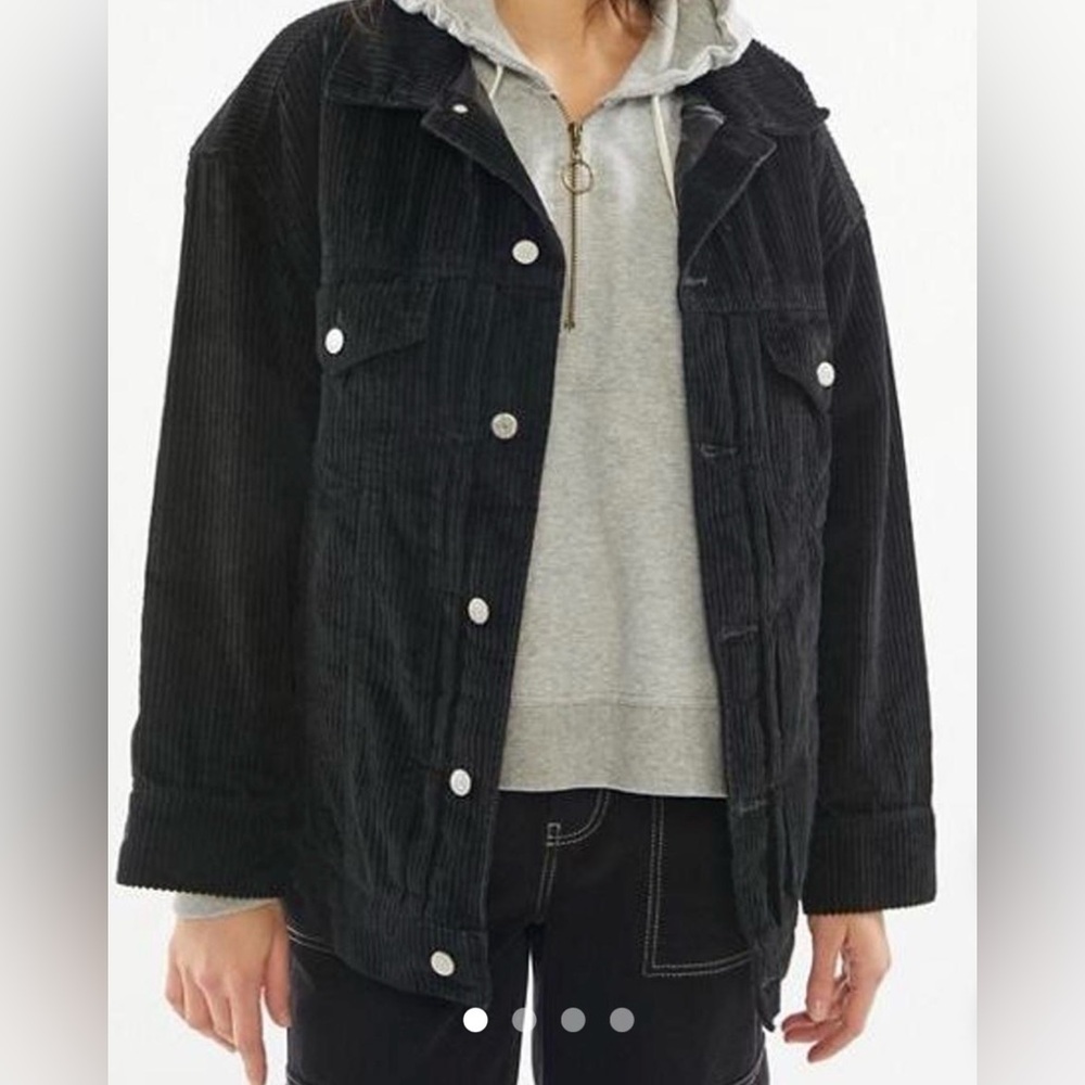 BDG Urban Outfitters Women’s Boxy Corduroy Button-Up Jacket, Black Size Small